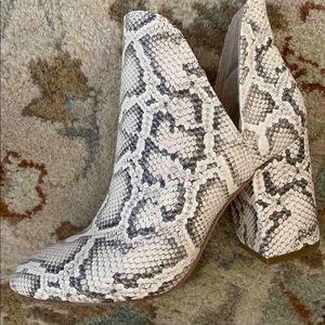 NEW!! Sam Edelman Rookie Bootie